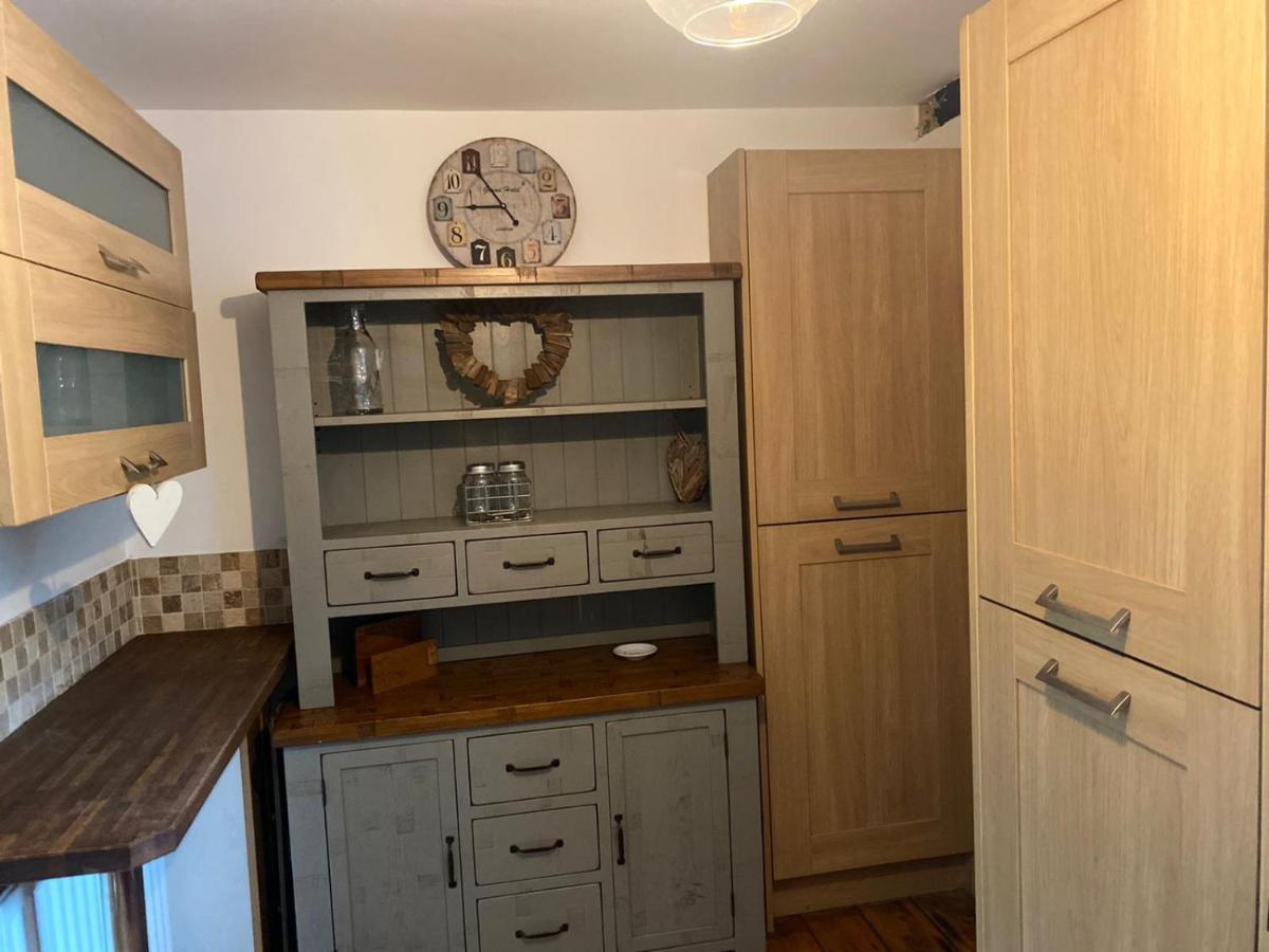 2-Bed Cottage In In Welsh Valley Nr Swansea Dış mekan fotoğraf